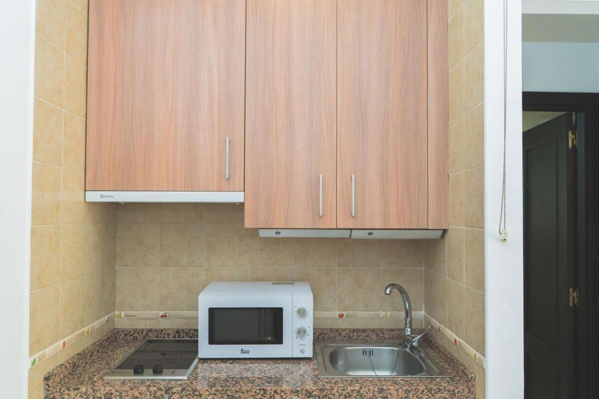 Centrico Apartamento En Calle Carreteria - Málaga Kültér fotó